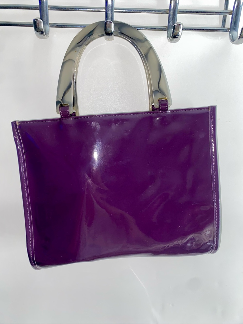 Neiman Marcus Purple Patent Handbag 💜 Lucite Handle